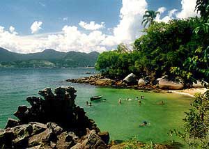 Praia de Jacuecanga em Angra dos Reis